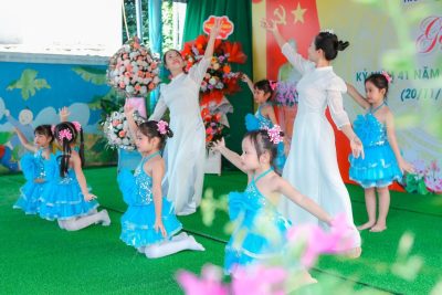 Trường mầm non Khánh An tổ chức buổi gặp mặt Kỉ niệm 41 năm ngày Nhà Giáo Việt Nam (20/11/1982 – 20/11/2023)