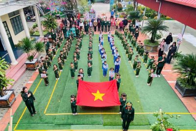 Trường Mầm non Khánh An tổ chức chương trình trải nghiệm “Một ngày làm chiến sĩ”